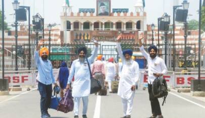 Sikh pilgrims Baisakhi